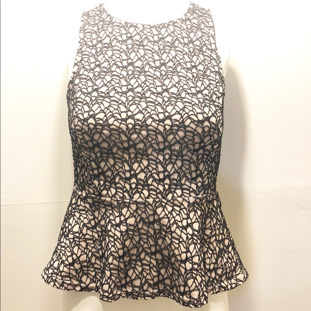 2b BEBE Peplum Textured Top